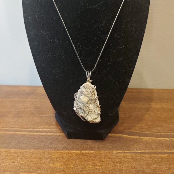 Wire Wrapped Sun Peaks Granite Rock Pendant - Picture 2 of 8